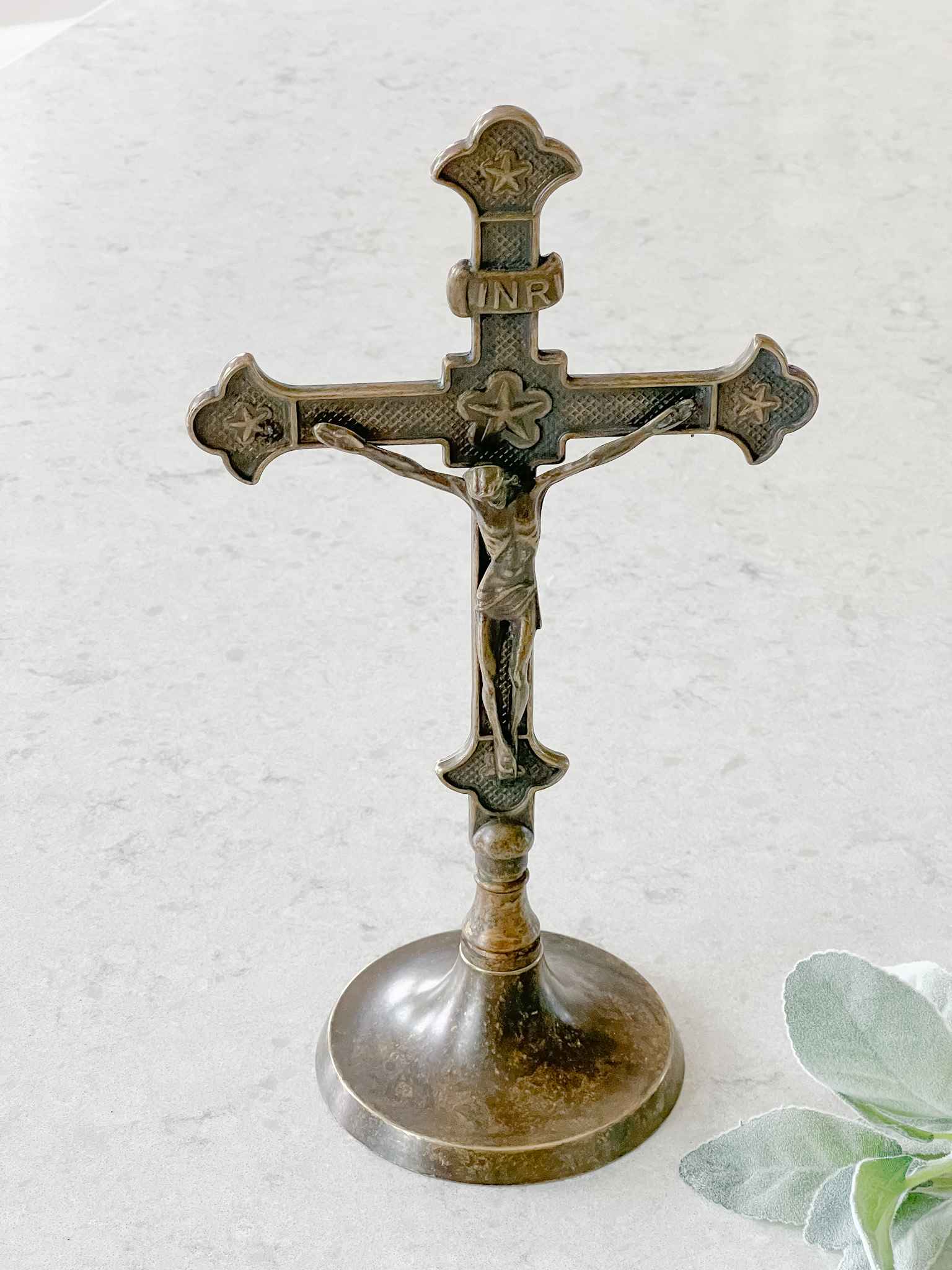 Antiqued Brass Standing Crucifix - Religious Home Decor for Wall or Tabletop - Perfect for Church, Prayer Room, and Meditation Spaces