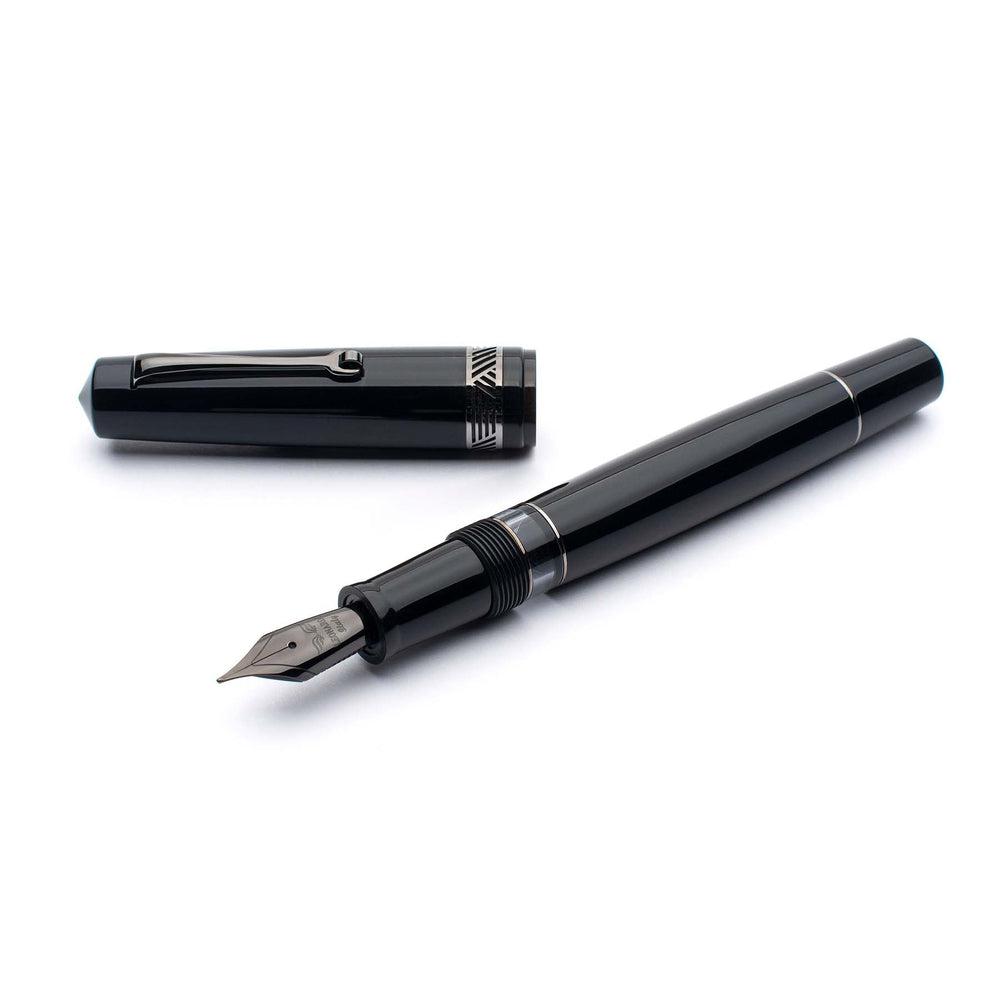 Leonardo Fountain Pen Momento Magico - Premium Stainless Steel Black Glossy Edition (2022) | Luxury Writing Instrument for Professionals, Collectors & Gift Giving
