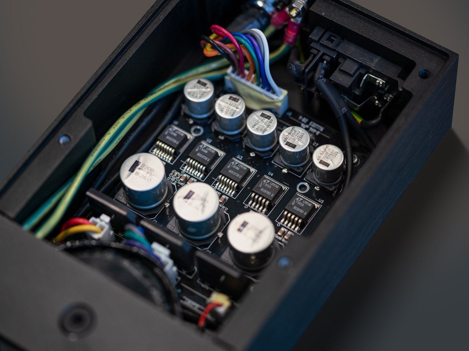 Lumin U1X High-End Digital Transport & Streamer with X1 Power Supply - Perfect for Audiophiles & Home Theater Systems