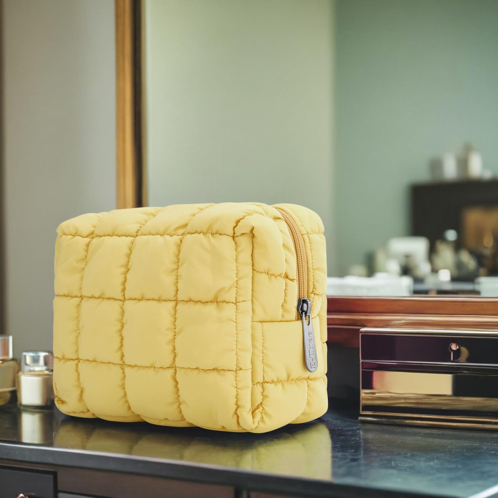 E-Tree Cute Quilted Makeup Bag - Waterproof Cosmetic Pouch for Travel & Purse Organization - Checkered Toiletry Zipper Case (Yellow) - Perfect for Daily Makeup Storage, Gym Essentials & Weekend Getaways
