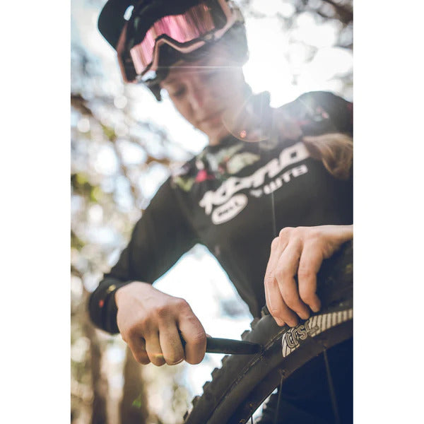 Lezyne Power Lever - High Performance Bike Tire Lever for Road & Mountain Bikes - Durable Cycling Tool for Easy Tire Changes - Perfect for Commuting, Trail Riding & Road Trips