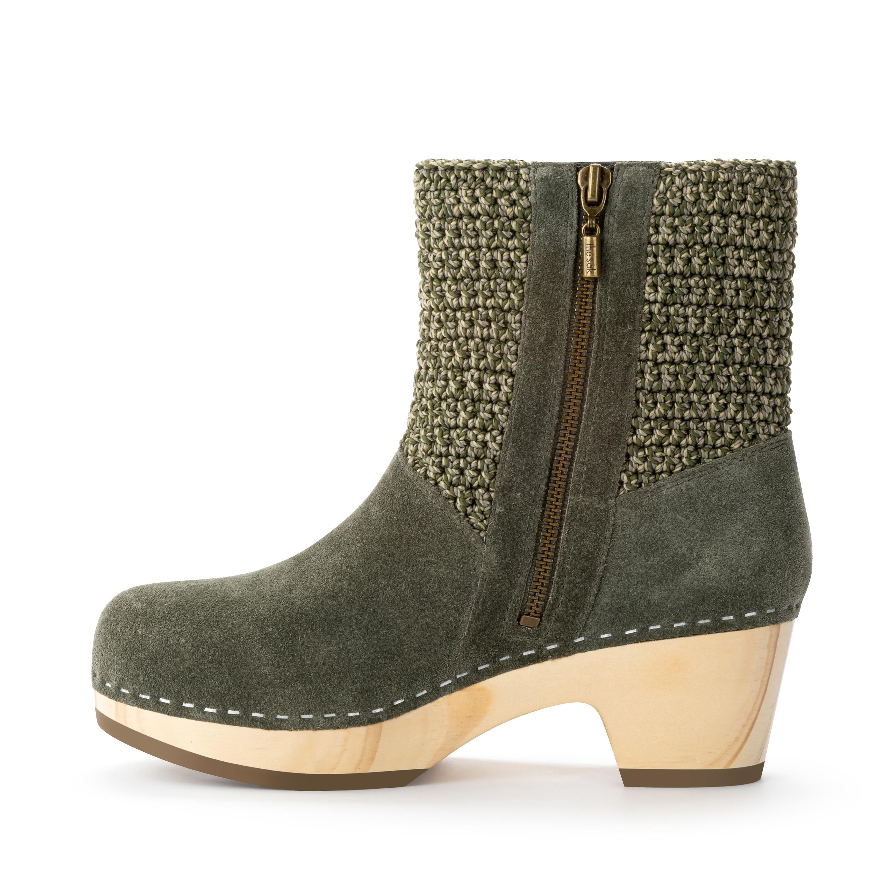 Paloma Clog Boots for Women - Comfortable Slip-Resistant Winter Shoes | Perfect for Outdoor, Hiking & Casual Wear