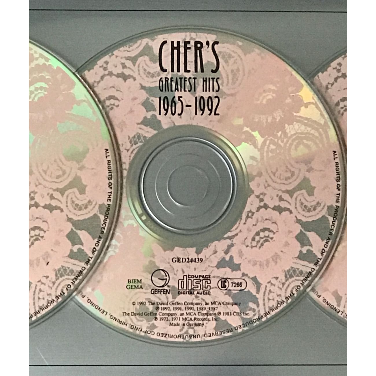 Cher Greatest Hits 1965-1992 - Geffen Records 1993 Award Winning Album | Perfect for Parties, Road Trips & 90s Nostalgia