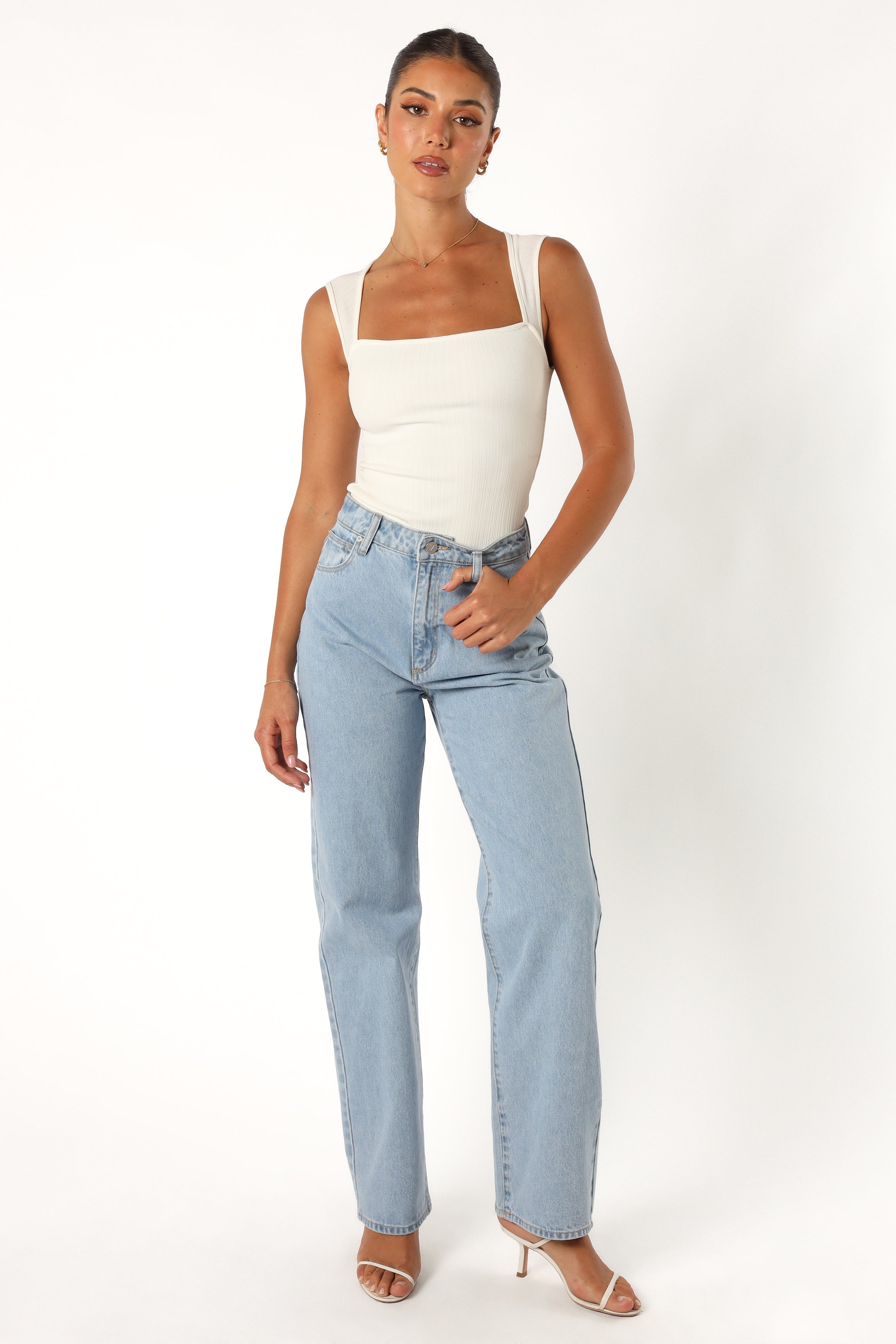 Abrand Carrie Jeans - High Waist Slim Fit Stretch Denim Pants for Women | Perfect for Casual Wear, Office & Date Night Outfits
