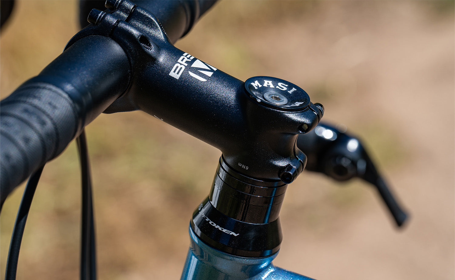Masi Giramondo 700c Adventure Road Bike - Lightweight Aluminum Frame, Disc Brakes, All-Terrain Tires for Commuting, Touring & Off-Road Cycling