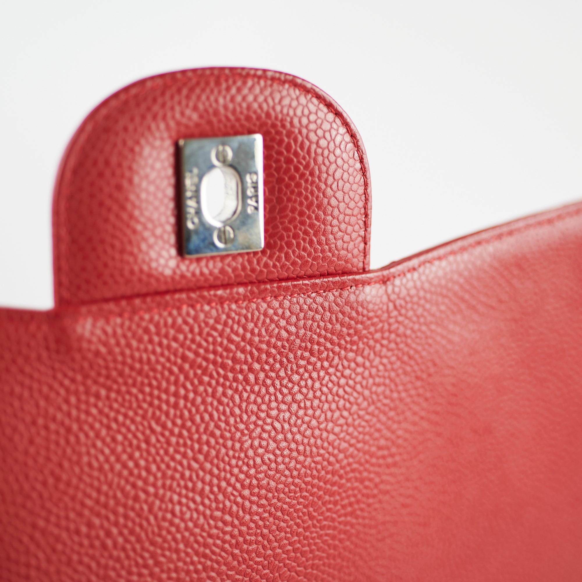 Chanel Caviar Jumbo Single Flap Bag in Red - Luxury Designer Handbag for Women, Perfect for Evening Events & Special Occasions