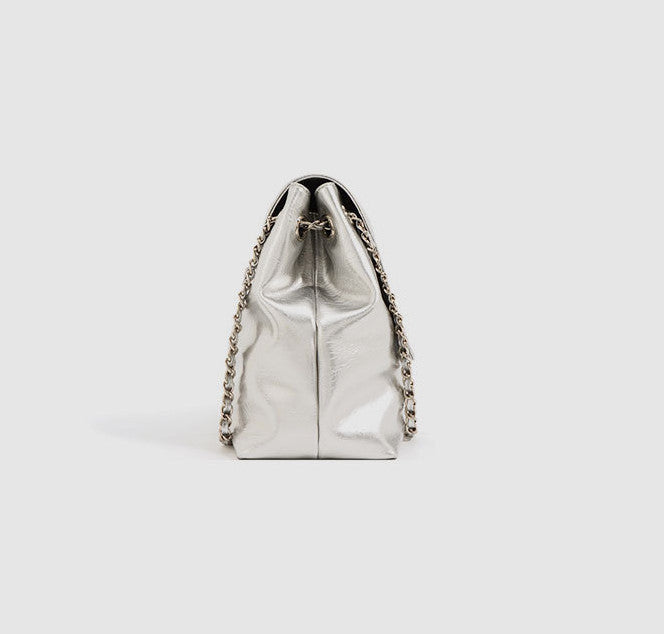 Stylish Modern Chain Shoulder Bag for Women - Trendy Crossbody Purse with Adjustable Strap - Perfect for Work, Travel & Evening Out