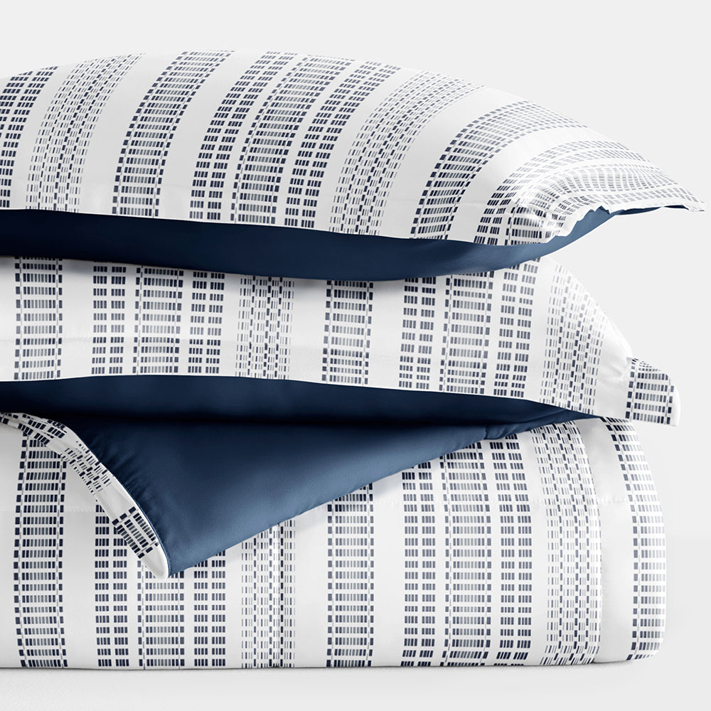 Soft & Cozy Patterned Down Alternative Comforter Set - All-Season Bedding for Master Bedroom, Guest Room & Dorm - Hypoallergenic & Machine Washable