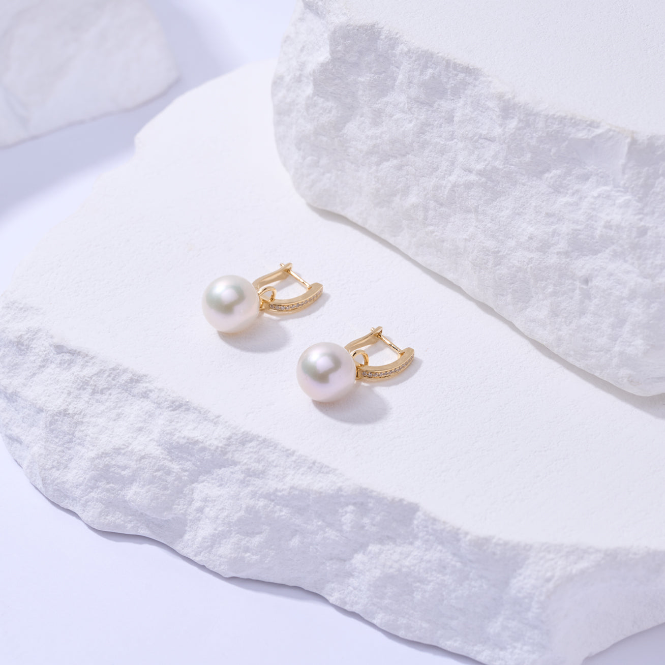 18K Solid Gold Edison Pearl Earrings KE00077 - Elegant & Timeless Pearl Jewelry for Women | Perfect for Weddings, Parties & Special Occasions