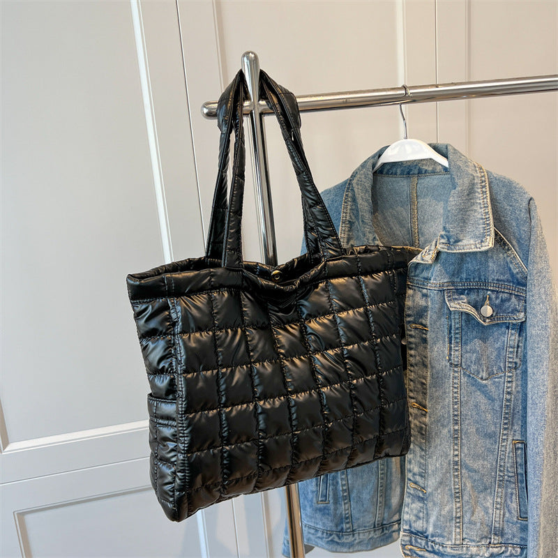 Stylish Winter Shoulder Bags for Women - Fashionable Plaid Handbag Purse - Perfect for Work, Travel & Daily Use