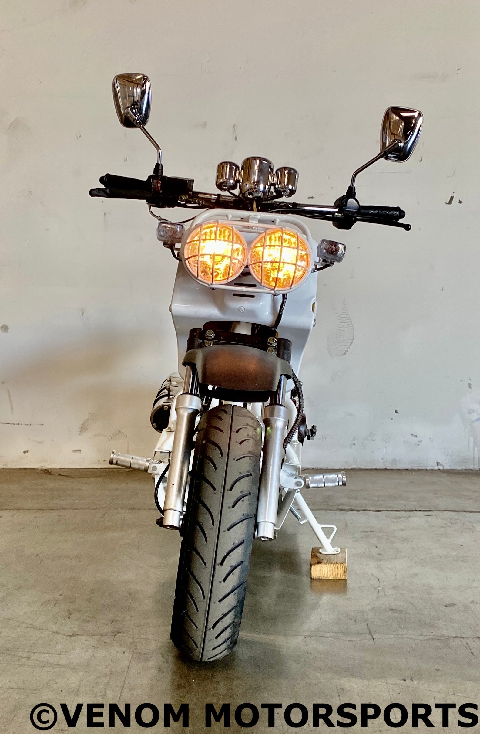 150cc Maddog Scooter - 1st Generation Automatic Transmission Scooter for Adults | Commuter & Leisure Riding | Urban Mobility Solution