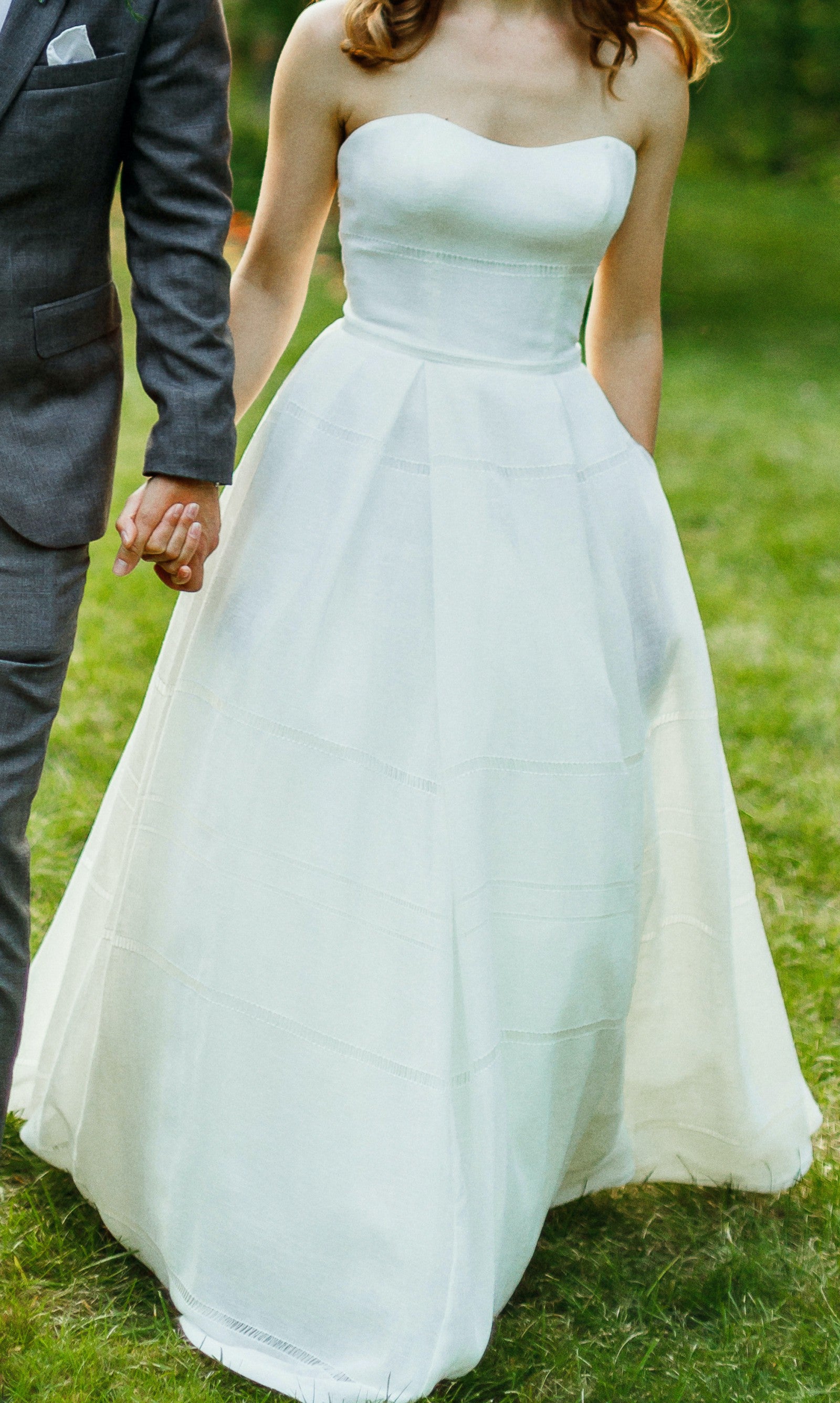 BHLDN Whispers & Echoes Bellevue Wedding Gown - Elegant Lace Bridal Dress for Formal Ceremonies & Romantic Photoshoots