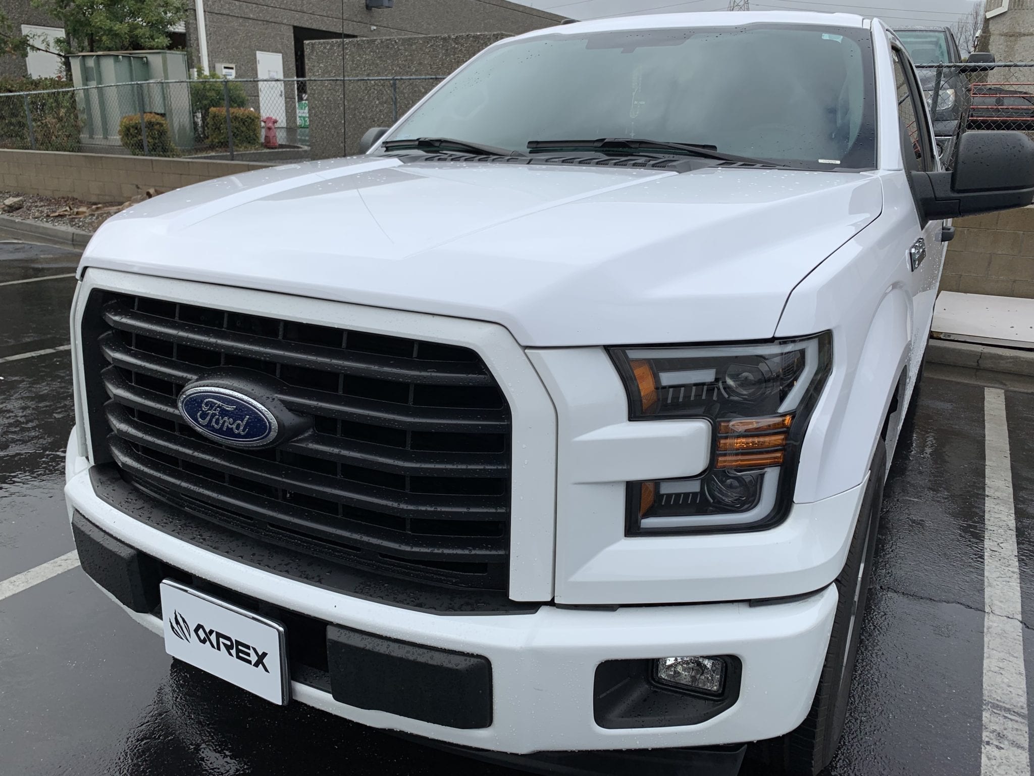 15-17 Ford F150 & 17-20 Ford F150 Raptor LUXX Series LED Projector Headlights - Black Housing - High Performance Lighting Upgrade for Off-Road & Night Driving