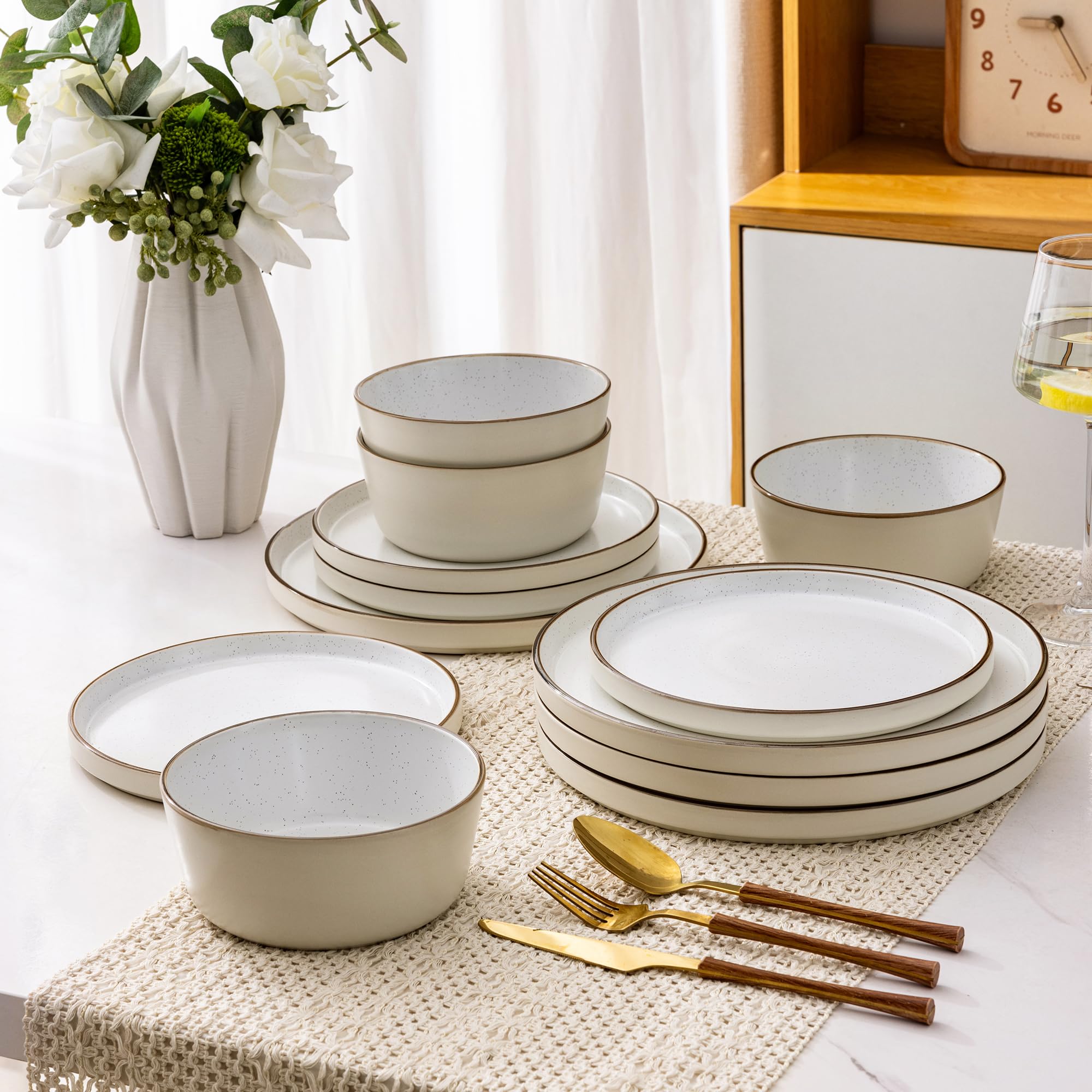 AmorArc 18-Piece Ceramic Dinnerware Set - 6 Plates & Bowls, Chip & Crack Resistant, Dishwasher & Microwave Safe for Everyday Use, Family Dinners & Entertaining Guests