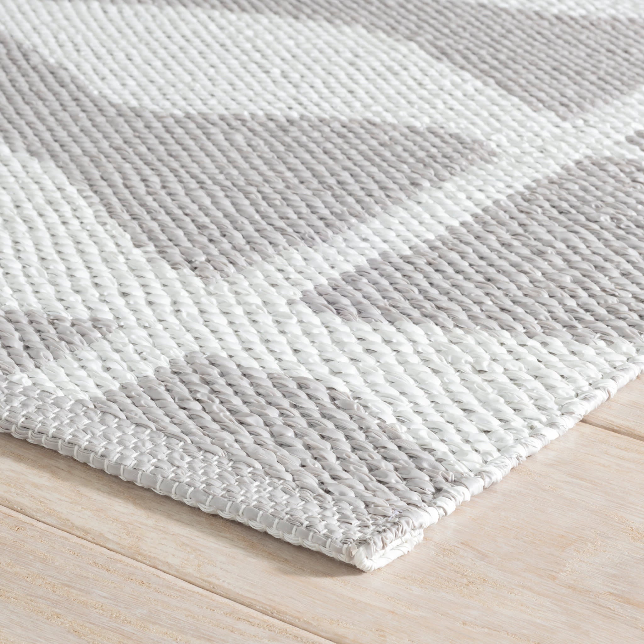 Handwoven Grey Circuit Design Indoor/Outdoor Area Rug - Perfect for Living Room, Bedroom, Patio & Deck Decor