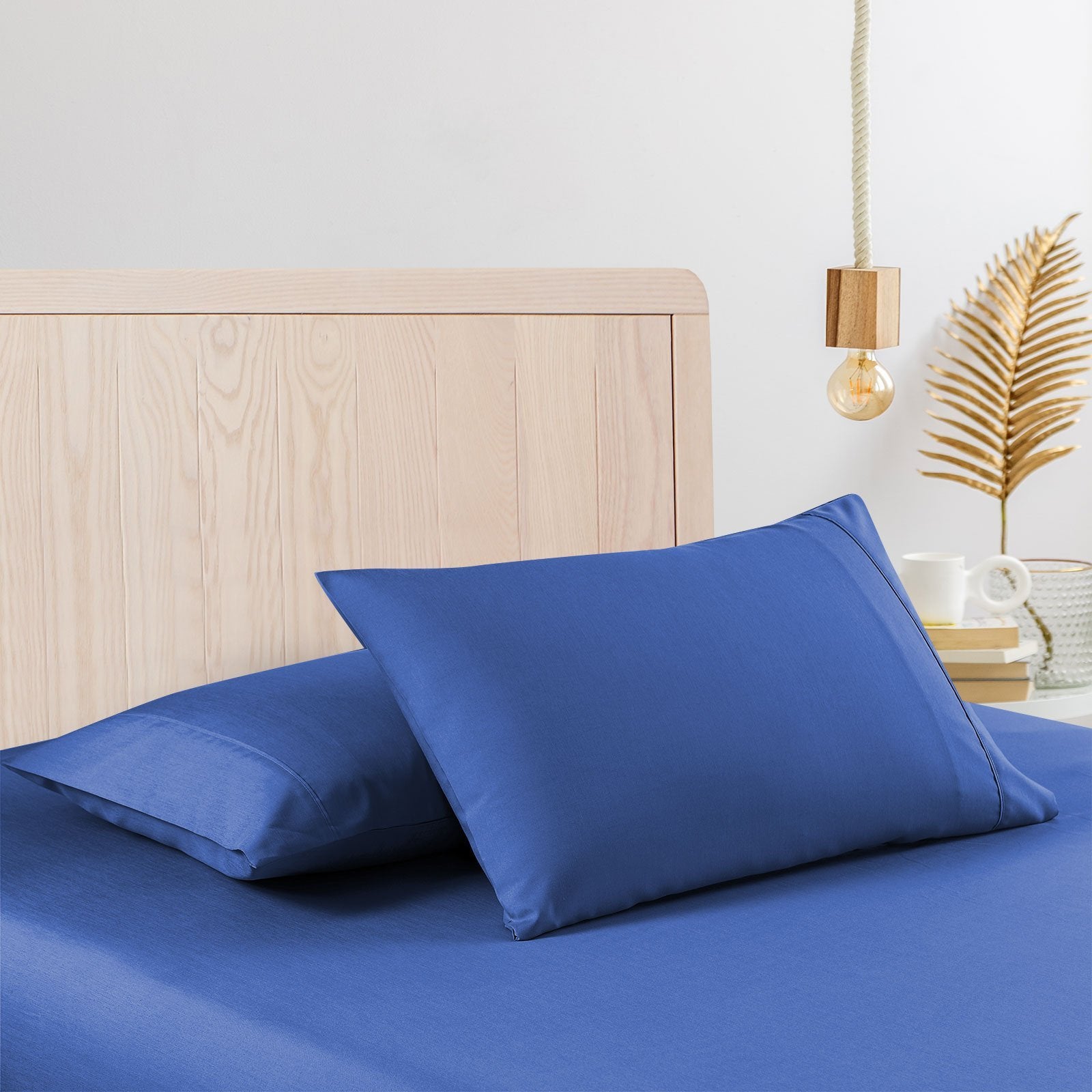 2000 Thread Count Bamboo Cooling Sheet Set - Ultra Soft & Breathable Bedding for Single Bed in Royal Blue | Perfect for Hot Sleepers & Summer Nights