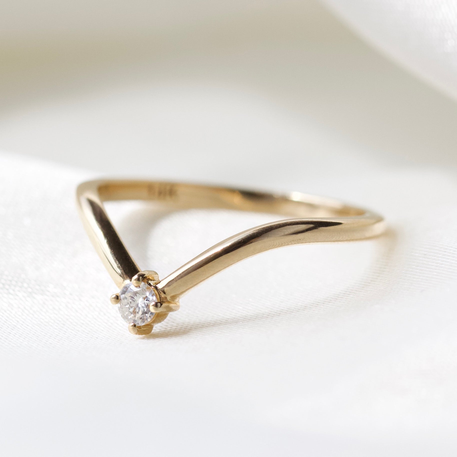 1 Carat Diamond Solitaire Wedding Band for Women - 14K White Gold Engagement Ring - Perfect for Proposals, Anniversaries & Bridal Jewelry