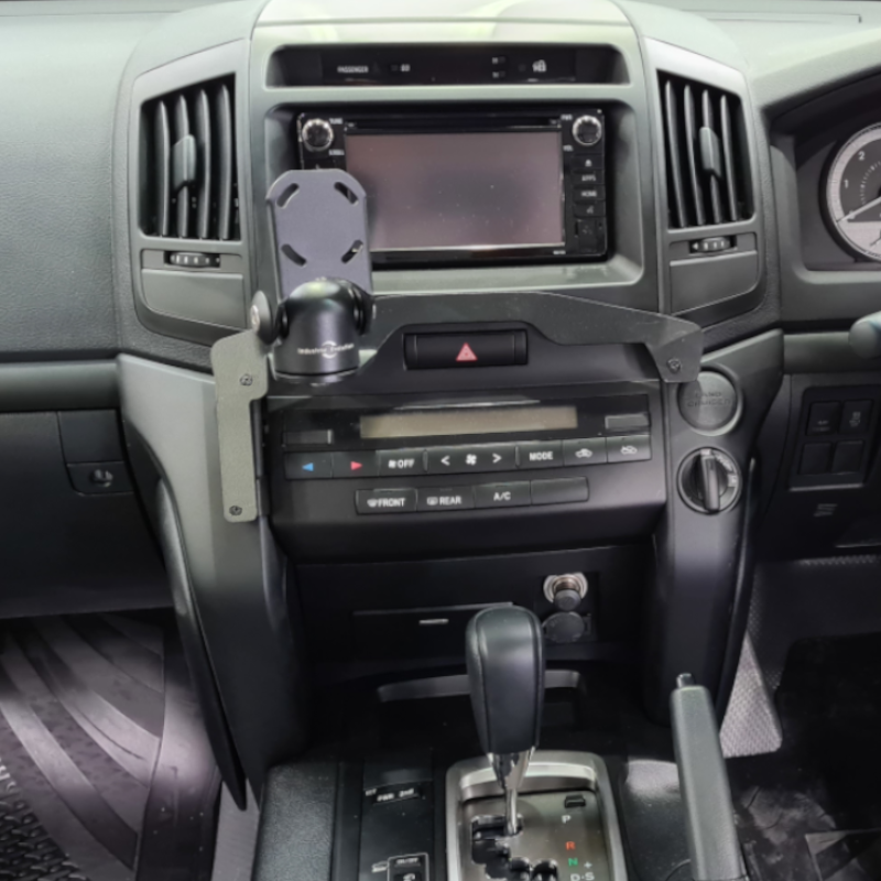Toyota LandCruiser 200 (2008+) Universal Car Phone Mount Holder - Durable InDash Dashboard Stand for iPhone Samsung GPS - Perfect for Off-Roading, Camping & Road Trips