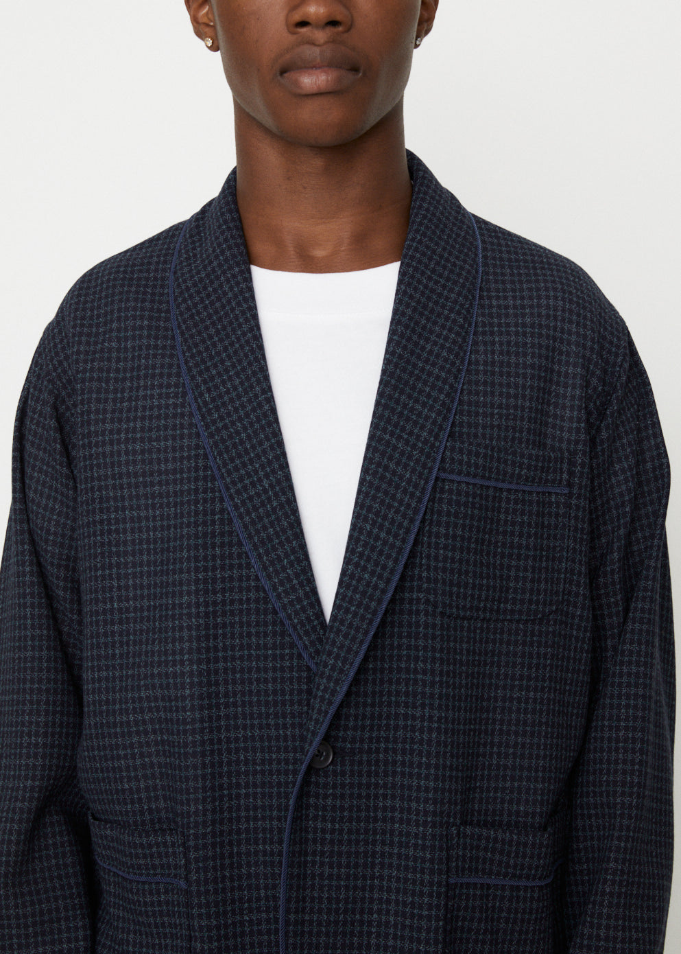 1B Smoking Jacket for Men - Premium Velvet Robe with Pockets - Elegant Loungewear for Relaxing at Home & Smoking Accessories