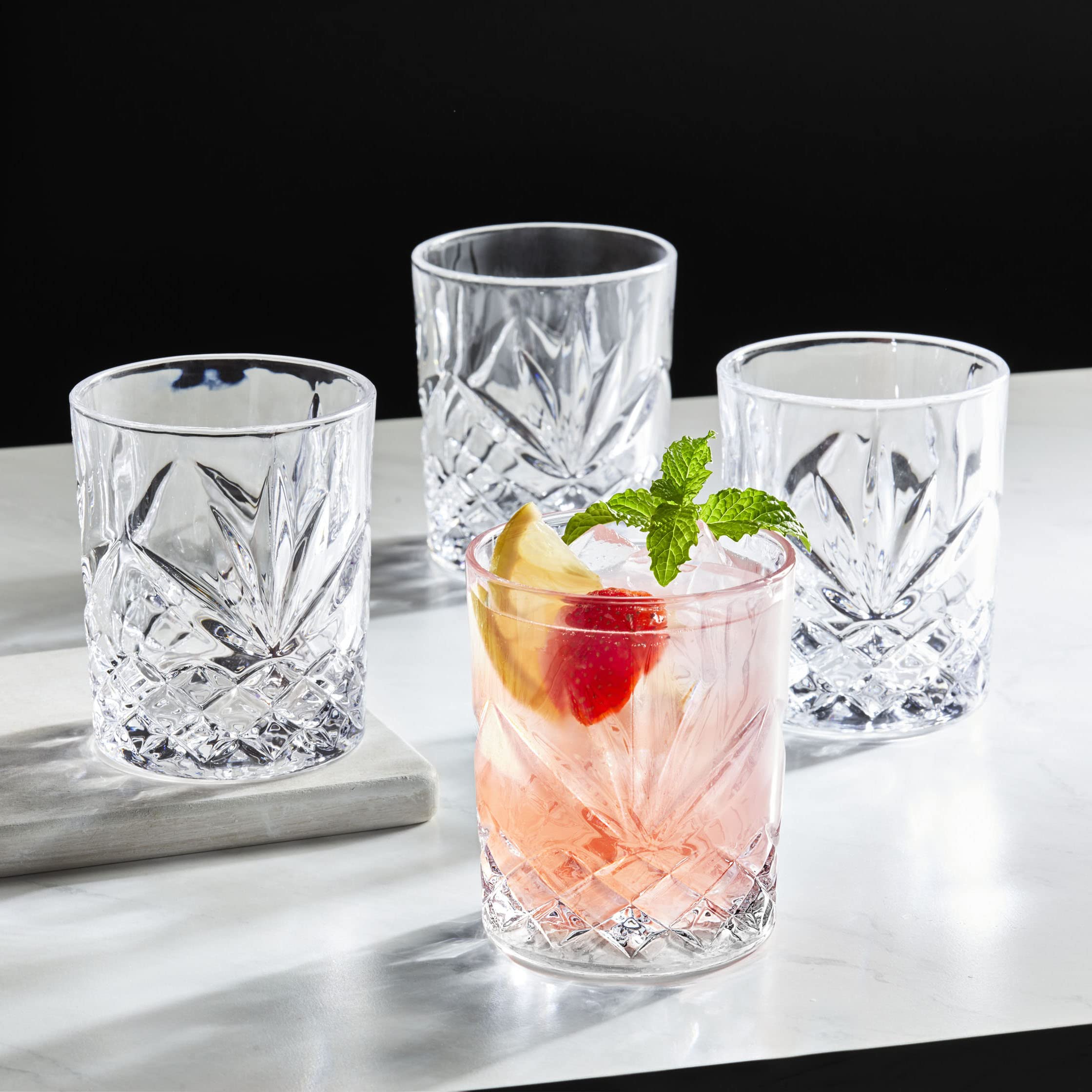 Godinger 4-Piece Old Fashioned Whiskey Glasses Set - Heavy Base Scotch, Bourbon, Cocktail, Water & Juice Drinking Glasses - Perfect for Home Bar, Dinner Parties & Gifts