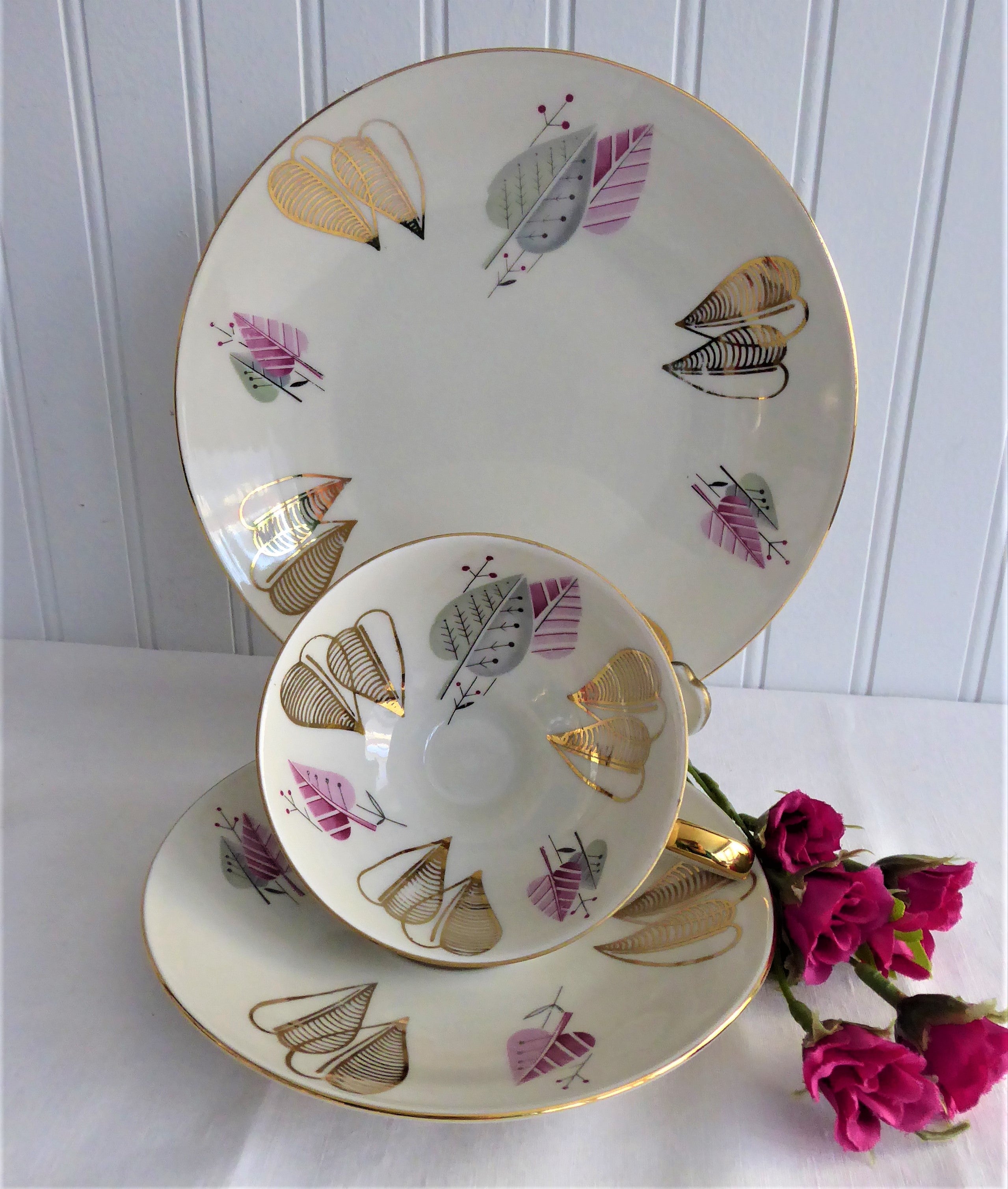 Vintage Bavarian Teacup Trio Set - Gold Trim Pink Heart & Stylized Leaves Design, Martini Shape Cups from 1950s | Perfect for Afternoon Tea, Collectibles, and Retro Home Decor