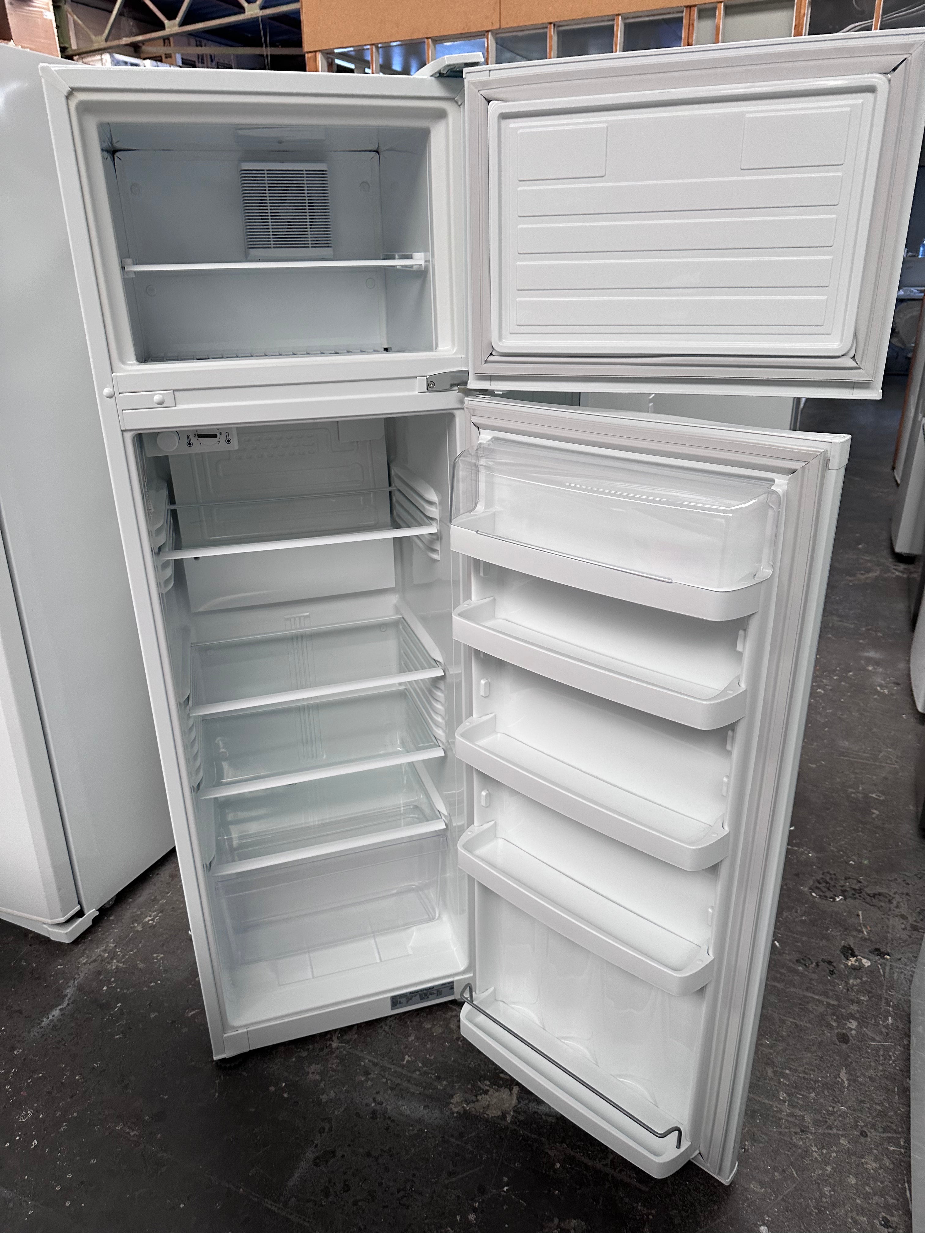 Fisher & Paykel 249L Top Mount Refrigerator - Energy Efficient, Stainless Steel, Quiet Operation [Certified Refurbished] - Perfect for Small Kitchens, Apartments & Office Break Rooms