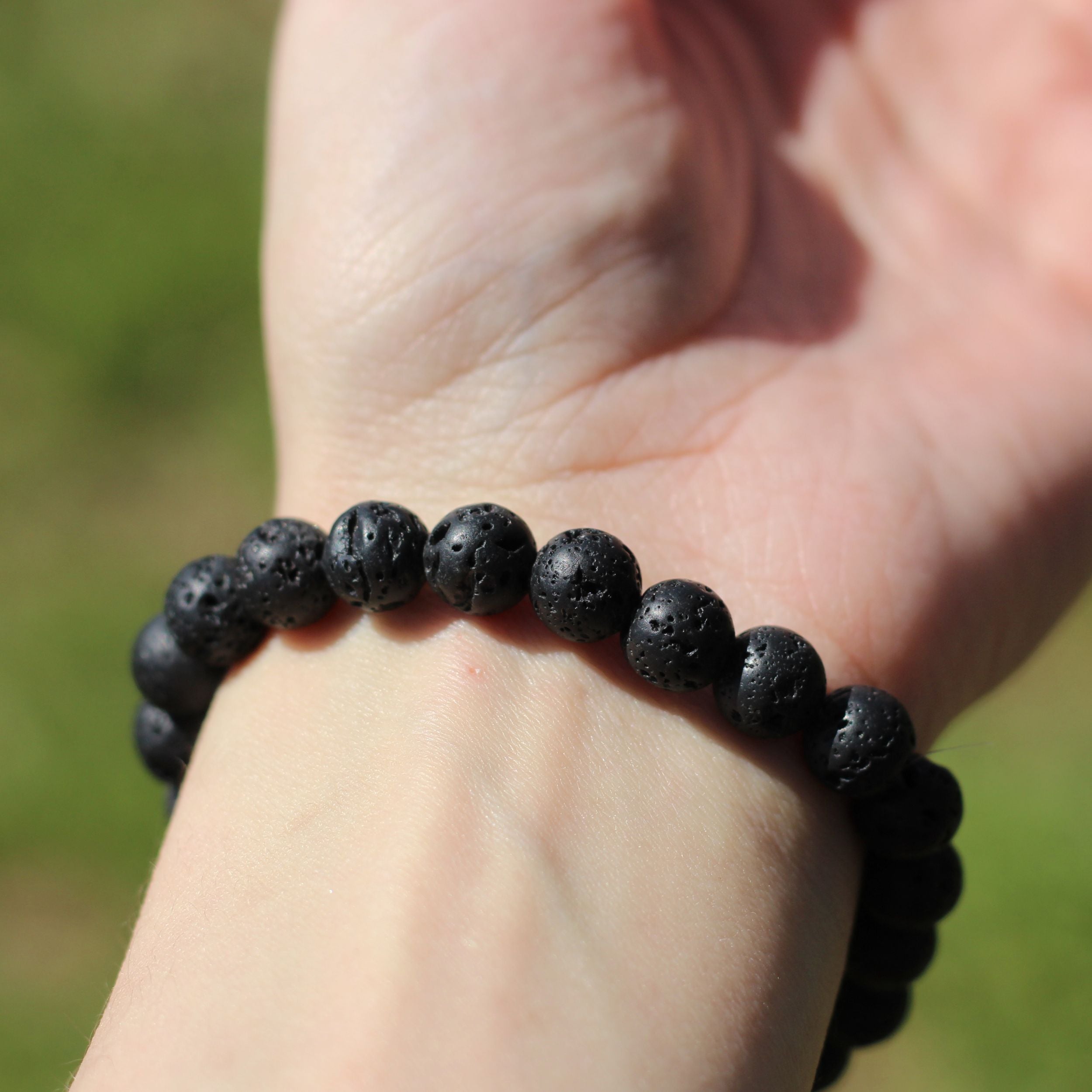 Lava Rock Bracelet for Men & Women - Natural Volcanic Stone Beads for Stress Relief & Healing - Adjustable Elastic String - Perfect for Meditation, Yoga & Spiritual Gifts
