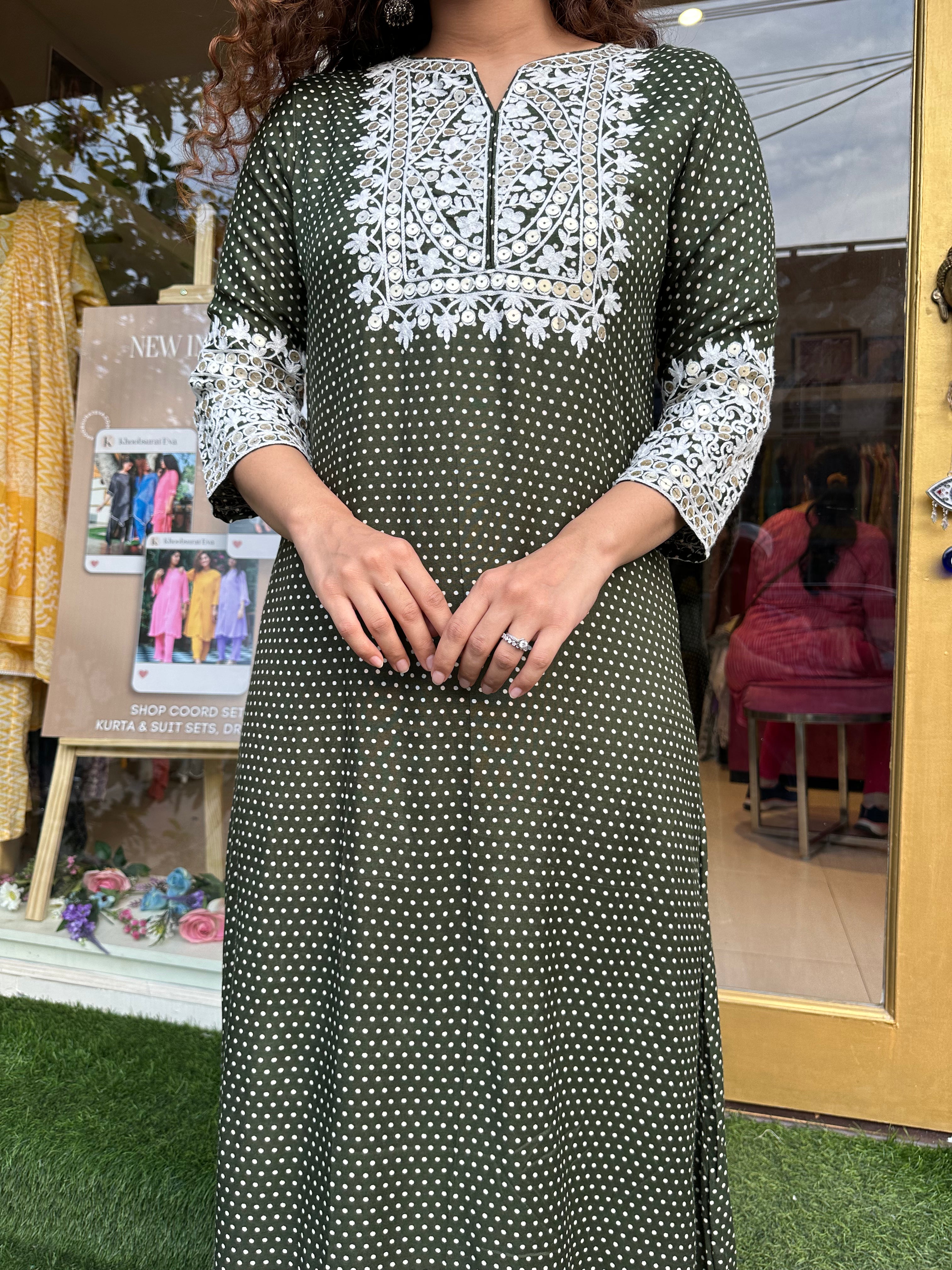 Green Embroidered Muslin Silk Kurta Set for Women - Elegant Traditional Indian Outfit for Festivals, Weddings & Special Occasions