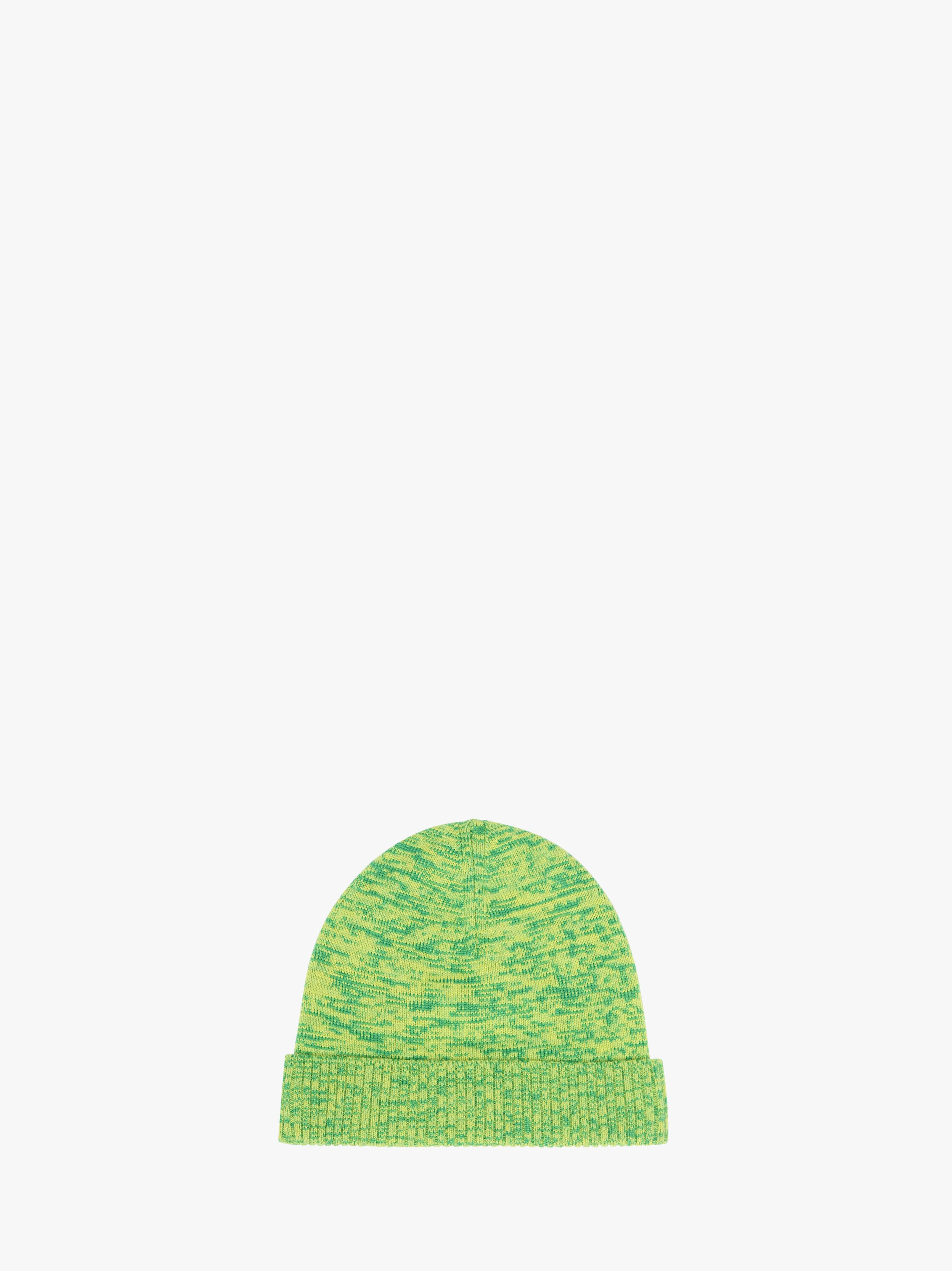 Warm Knitted Beanie Hat for Men & Women - Soft Winter Skull Cap for Cold Weather - Perfect for Skiing, Snowboarding & Outdoor Activities