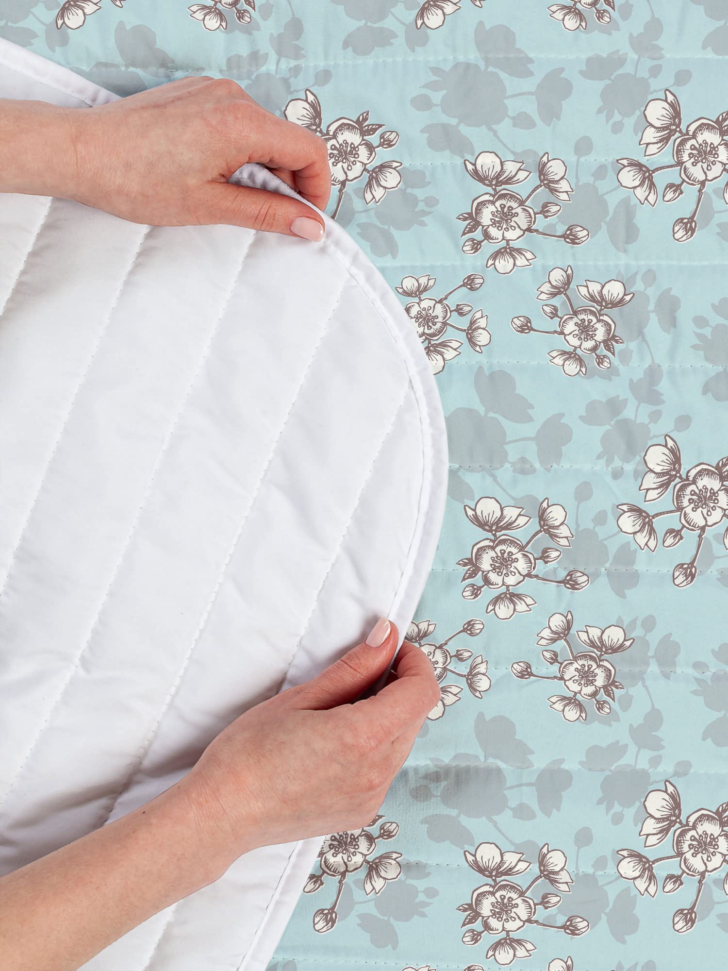 Ambesonne Garden Microfiber Bedspread Set - Floral Blossom Pastel Hand-Sketched Design, Soft Twin Size Bedding with Pillow Sham & Comforter in Pale Blue Grey White | Perfect for Wedding, Romantic Bedroom Decor & Cozy Home Styling