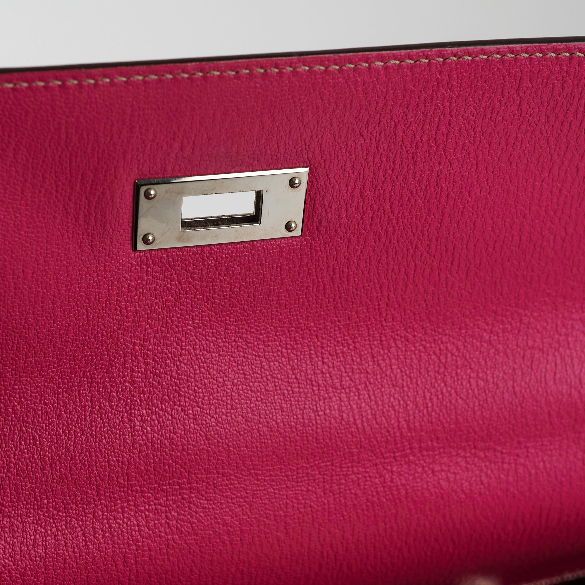 Authentic Hermes Kelly 35 Epsom Leather Bag in Tosca Color with Star O Square Stamp (2011) - Perfect for Luxury Fashion & Special Occasions