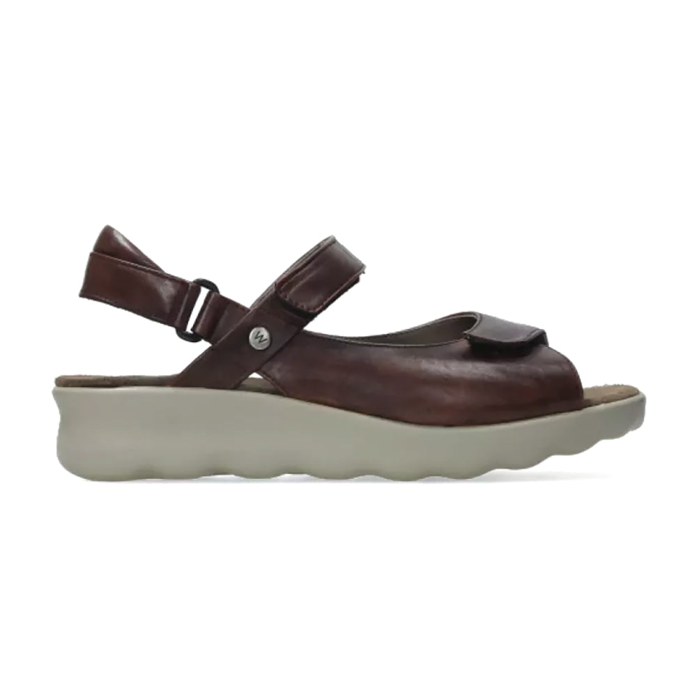 Pichu Women's Comfortable Sandals 543 Cognac - Stylish & Lightweight for Summer, Beach, and Casual Outings