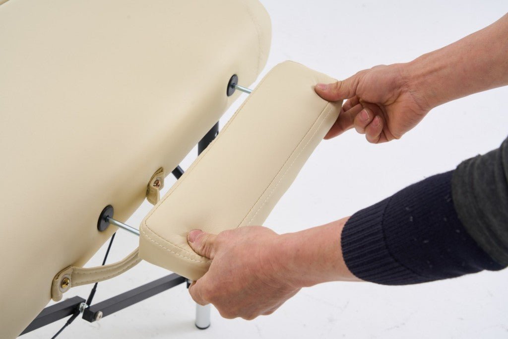 Greenlife Master 3-Section 5 Aluminum Portable Massage Table - Lightweight & Durable for Professional Therapists - Black/Cream (MTA132) - Perfect for Home Spa, Chiropractic Clinics & Mobile Massage Services