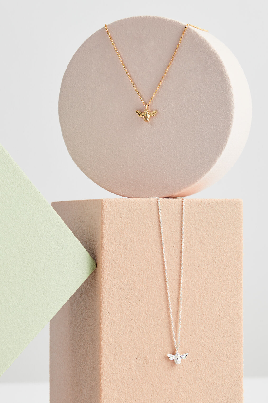 Bee Necklace for Women - Elegant Gold Plated Bee Pendant Jewelry - Perfect Gift for Her - Birthday, Anniversary, Valentine's Day