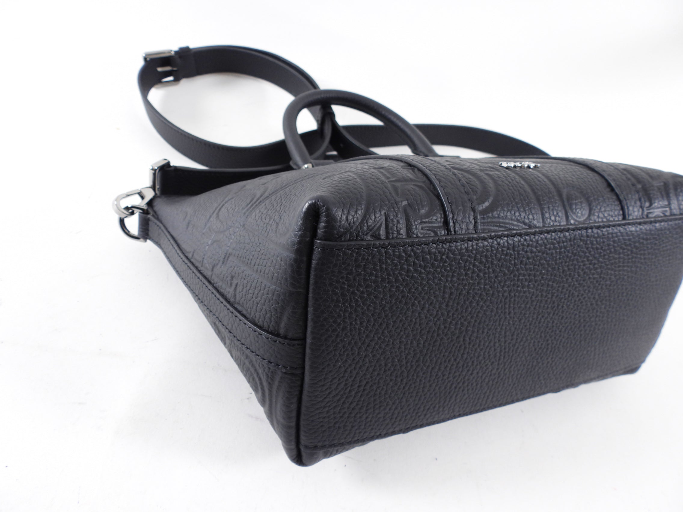 Christian Dior Black Gravity Leather Weekender 25 Bag - Luxury Travel Bag for Women, Perfect for Weekend Getaways & Business Trips