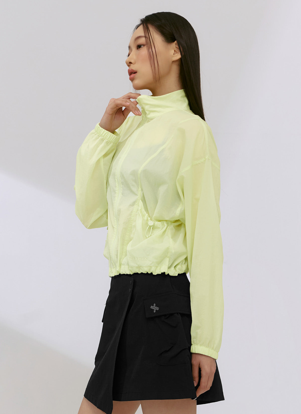 Breathable High Neck Crop Windbreaker Jacket - Lightweight & Comfortable for Running, Hiking & Outdoor Activities