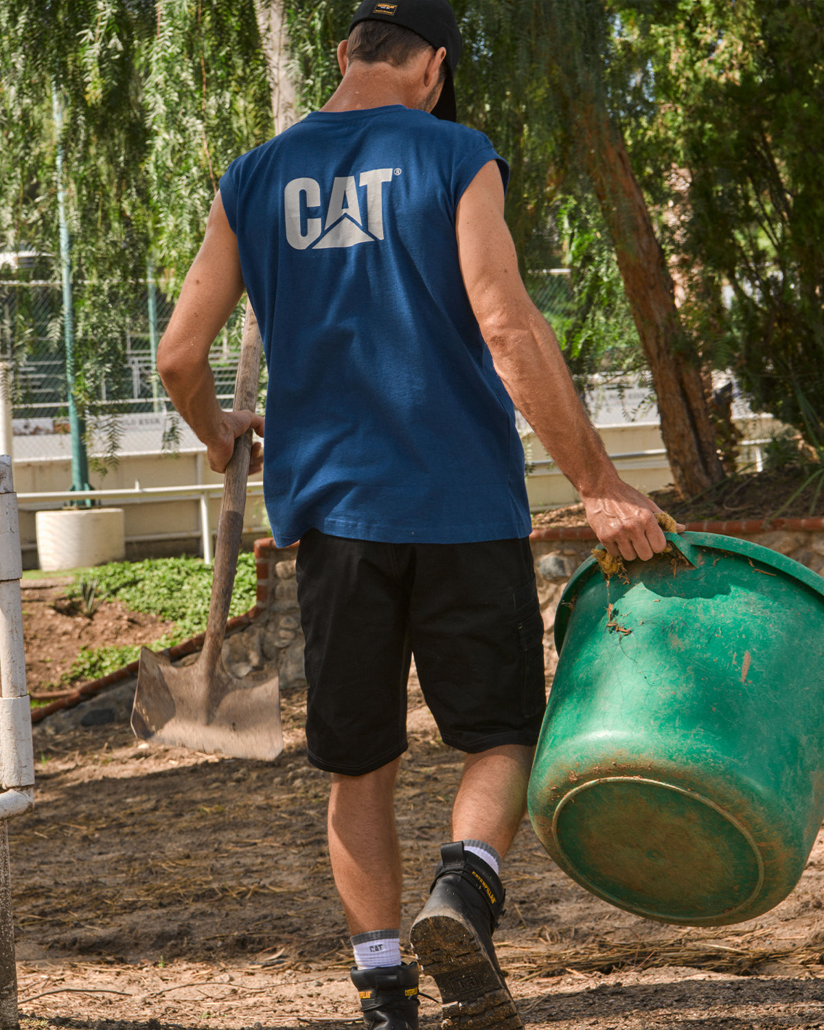 Men's Sleeveless Pocket T-Shirt - Breathable Comfort Fit Workout & Gym Shirt for Running, Hiking & Outdoor Activities