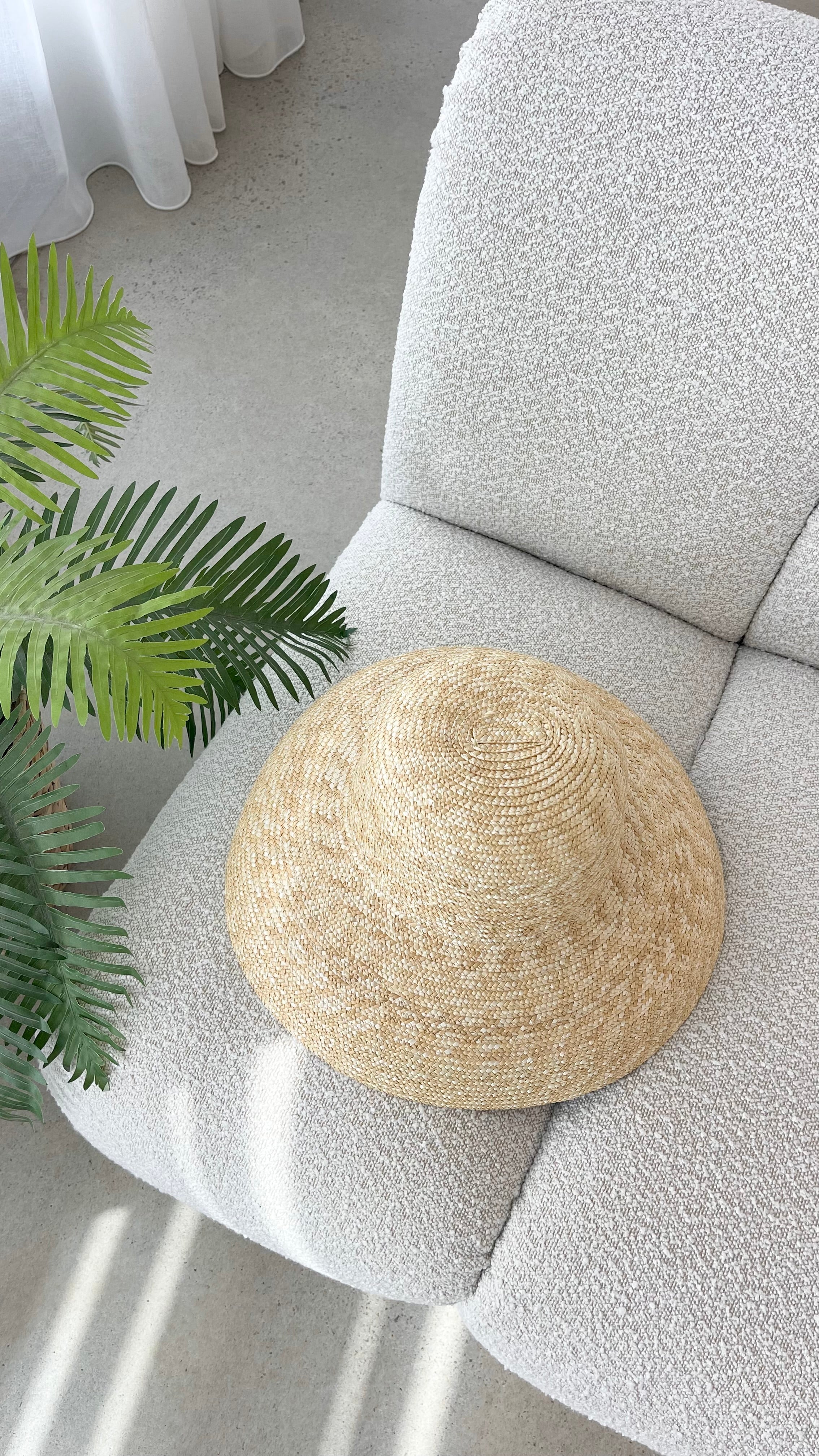 Stylish Caley Hat - Natural Raffia Straw Sun Hat for Women - Perfect for Beach, Summer Outfits & Outdoor Activities