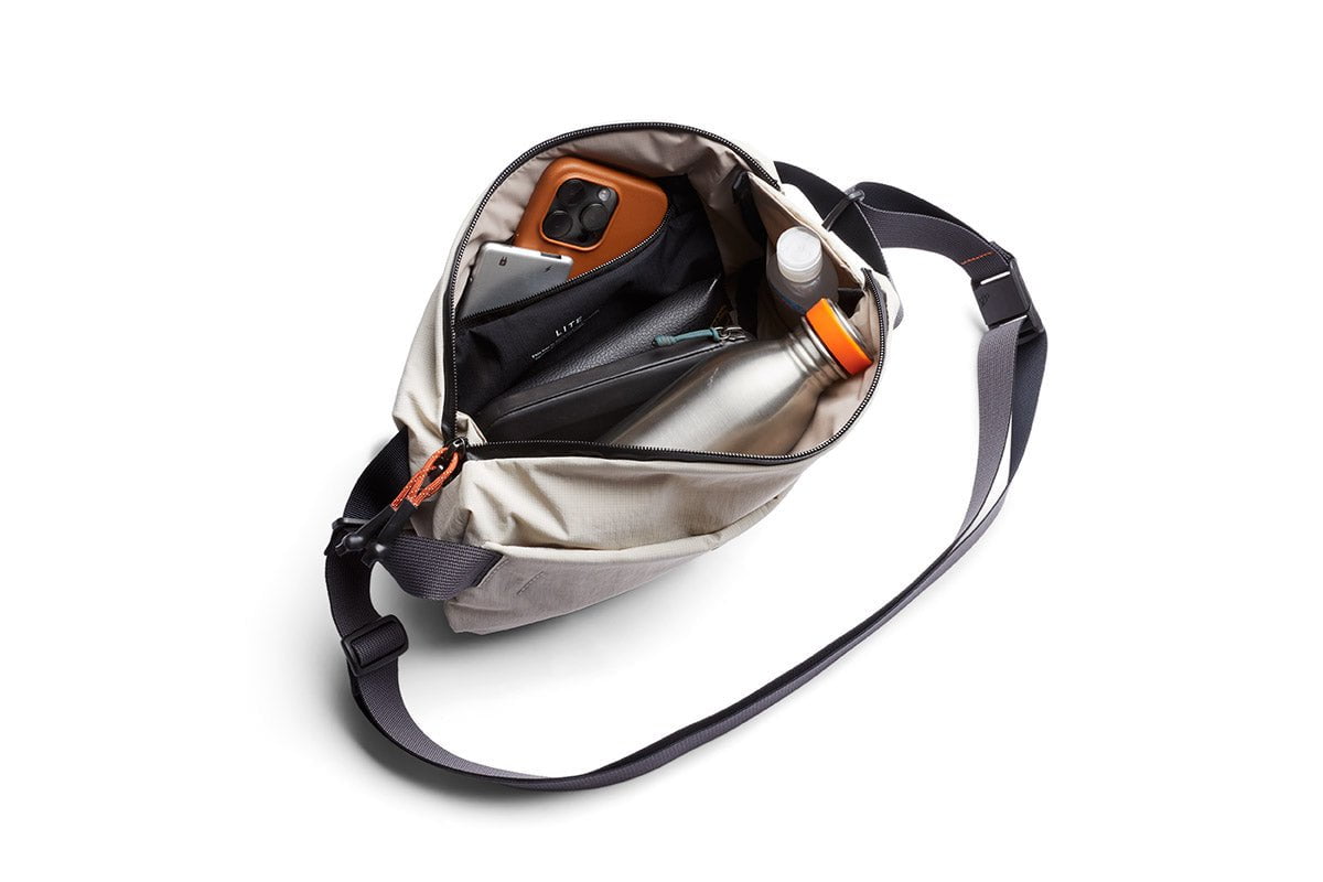 Bellroy Lite Sling - Lightweight Crossbody Bag for Men & Women | Water-Resistant Travel Sling Pack | Perfect for Hiking, Commuting & Everyday Carry (Black)
