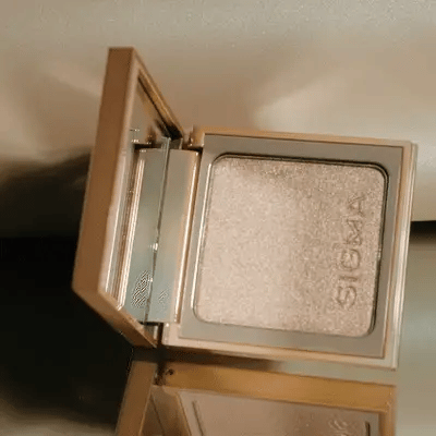 Sigma Beauty Highlighter - Luminous Face Highlighter Powder for Glowing Makeup | Perfect for Contouring, Highlighting & Everyday Glam Looks
