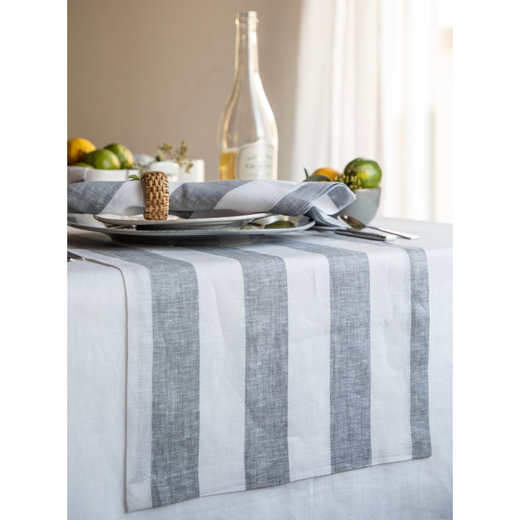 Stylish Cabana Stripe Table Runner - Cotton Decorative Dining Table Cover for Summer Parties, Beach Weddings & Outdoor Entertaining
