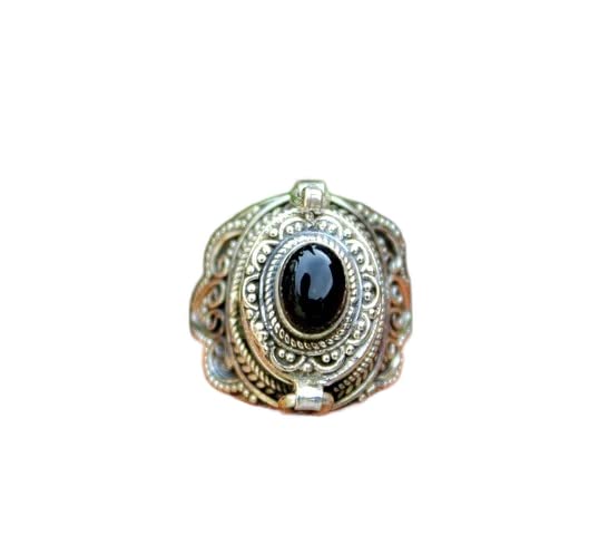 Black Onyx Poison Box Ring - Antique Oval Stone Pillbox Ring with Openable Locket for Wedding & Gothic Jewelry - Perfect for Vintage Lovers & Unique Gift Ideas