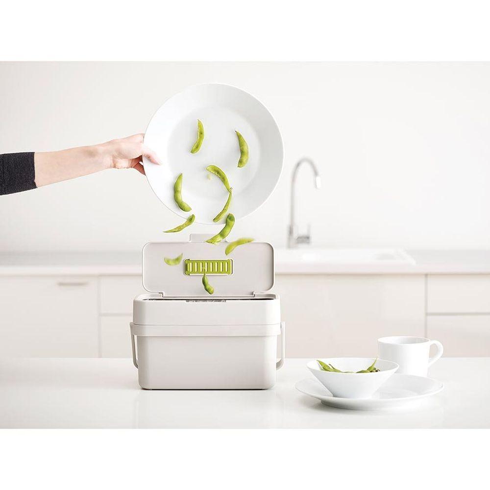 Joseph Joseph Compo Kitchen Compost Bin - 1.3 Gallon White Countertop Compost Pail for Organic Waste - Perfect for Eco-Friendly Homes, Small Kitchens & Sustainable Living