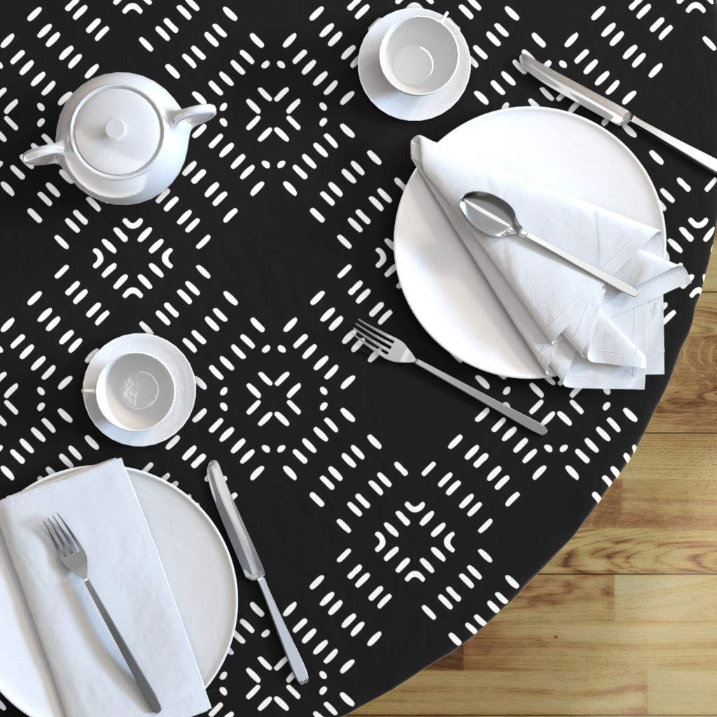 Modern Farmhouse Black & White Moroccan Geometric Print Cotton Sateen Tablecloth - 70
