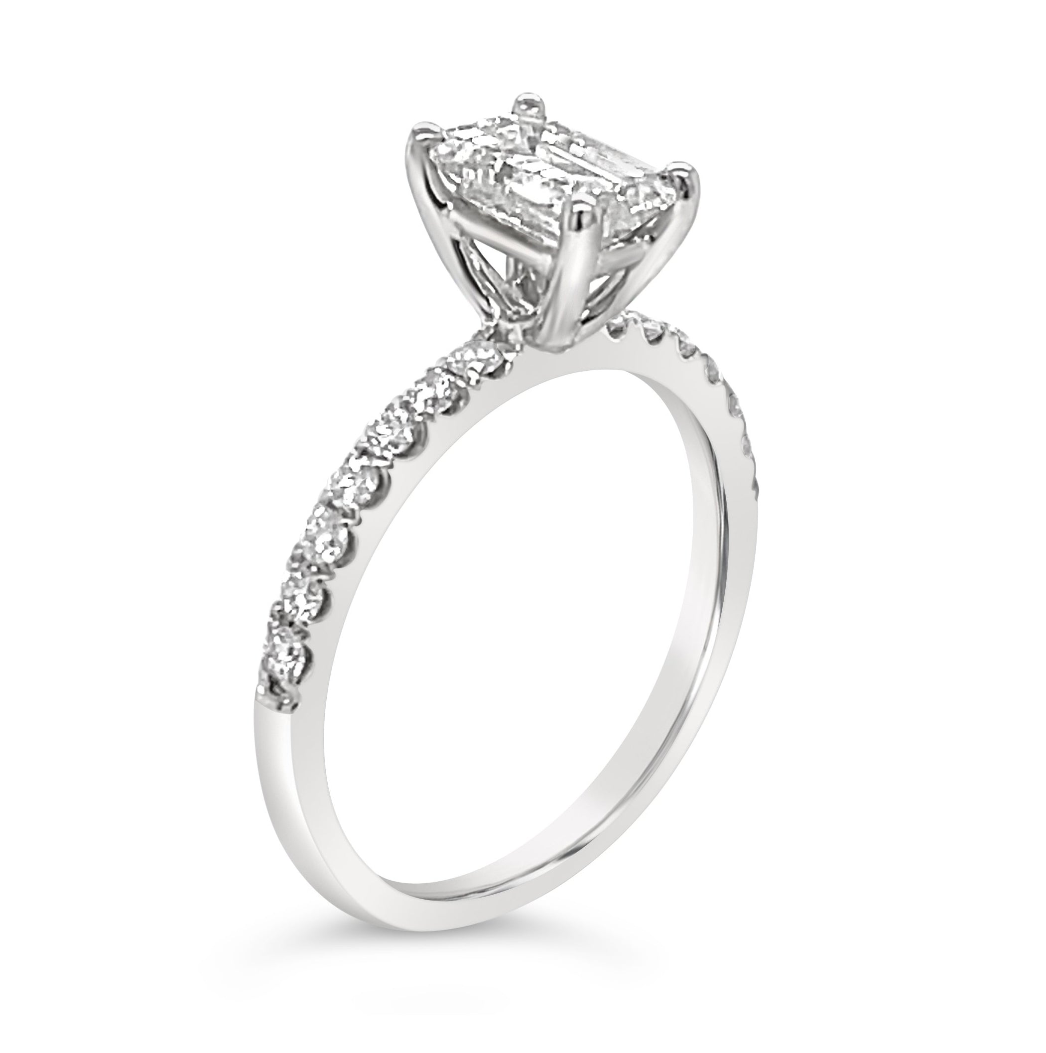 Exquisite Emerald Cut Solitaire Diamond Engagement Ring for Women - Perfect for Proposals, Weddings & Anniversaries