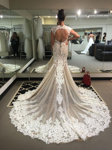 Calla Blanche Lydia 16130 Sample Wedding Gown - Elegant Lace Bridal Dress for Brides, Formal Occasions & Special Events