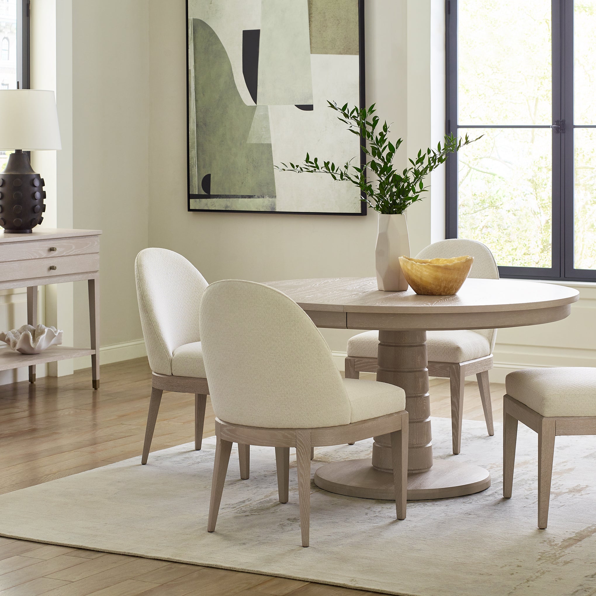 Maidstone Round Pedestal Dining Table - Elegant Centerpiece for Kitchen, Dining Room & Small Space Gatherings