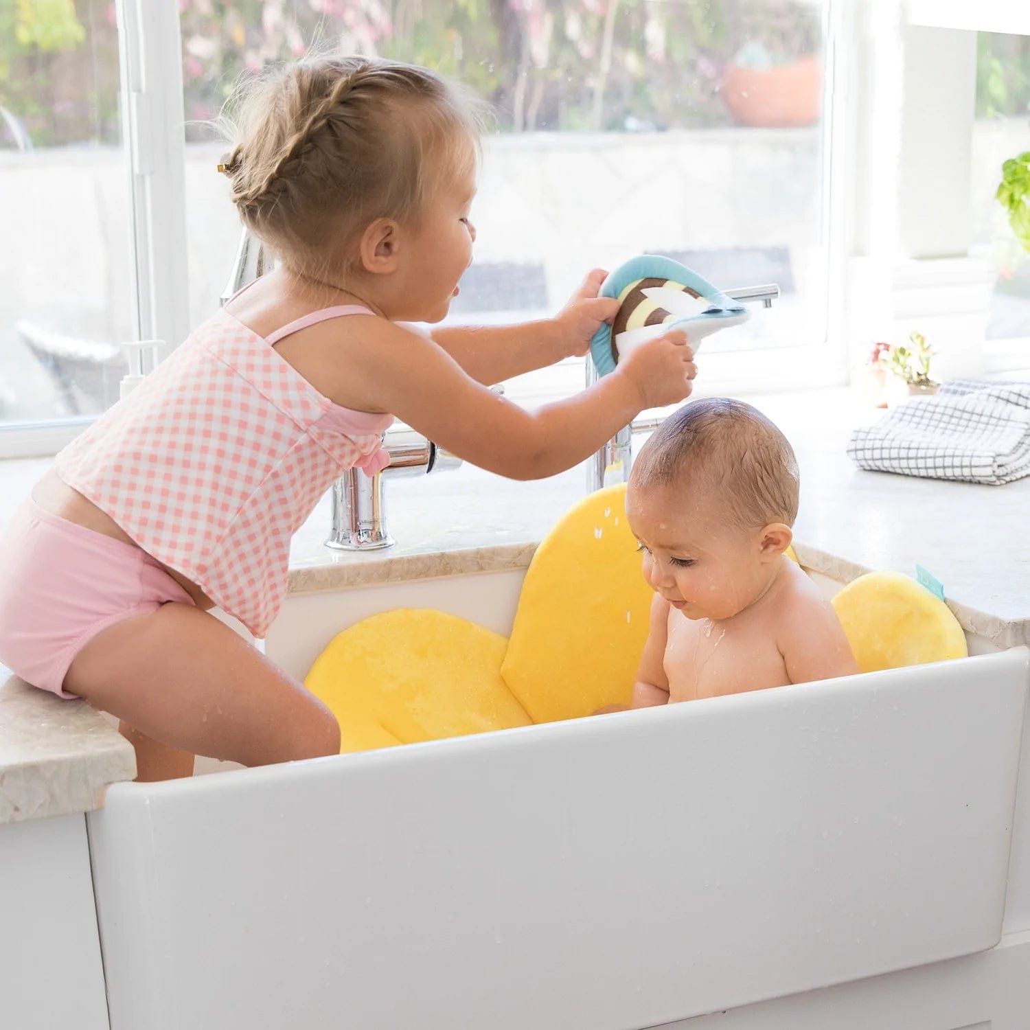 Blooming Bath Poppy - Soft Baby Bath Flower for Newborns & Infants - Perfect for Safe & Comfortable Bath Time at Home