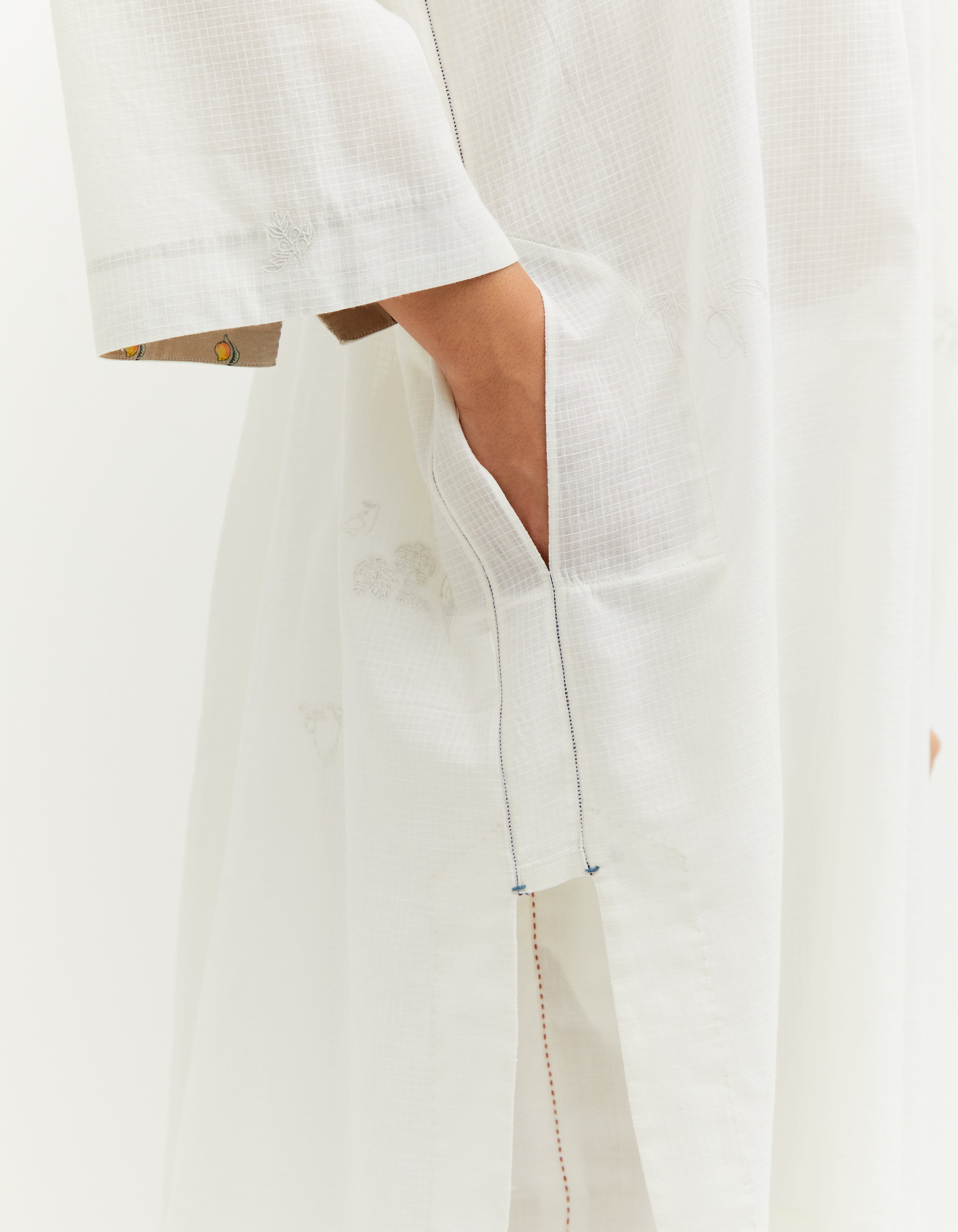 Handwoven Cotton Sd Firoza Kurta in White - Elegant Traditional Indian Tunic for Women, Perfect for Festivals, Weddings & Casual Wear