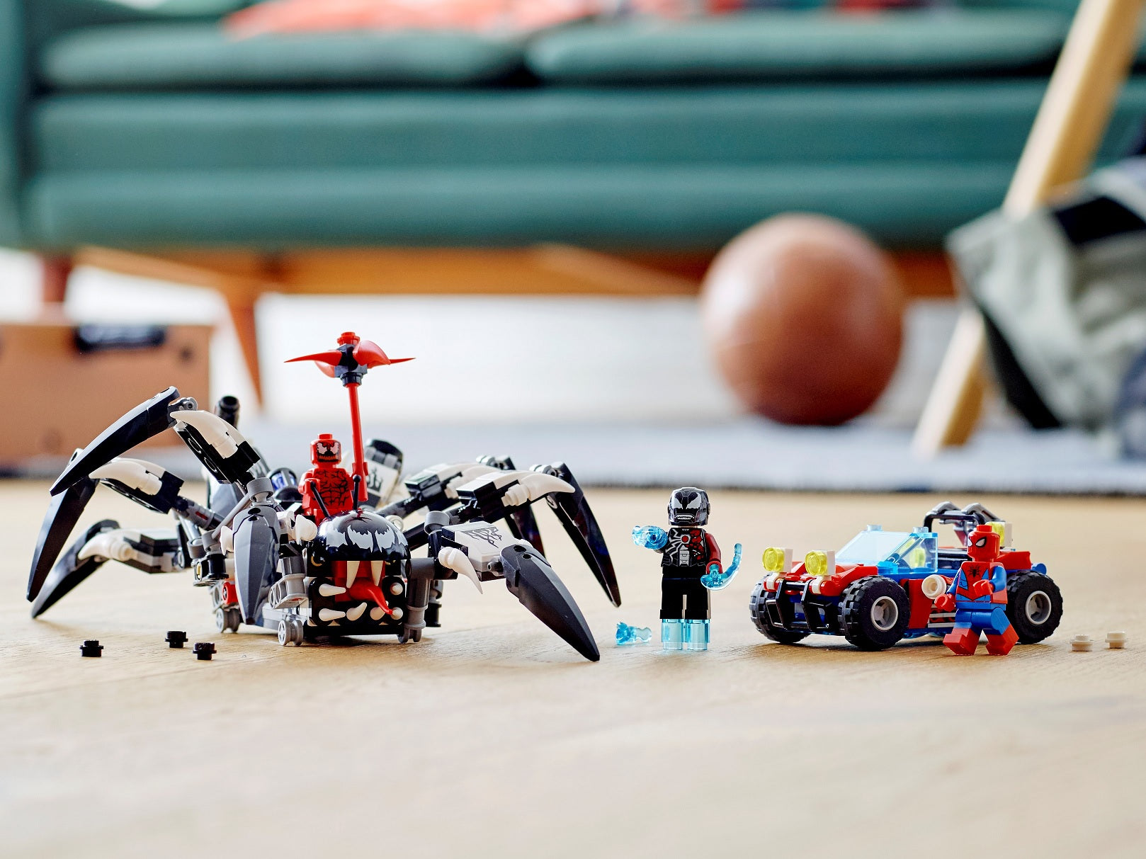 LEGO 76163 Super Heroes Venom Crawler Building Kit - Marvel Spider-Man Set with Venom Minifigure (Retired) - Perfect for Collectors & Superhero Fans
